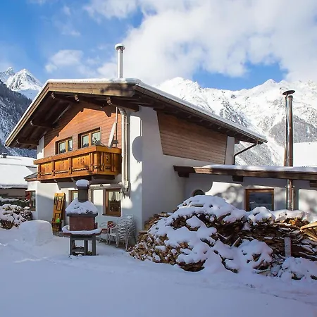 Holiday home Large With Garden And Balcony In Oetztal Langenfeld