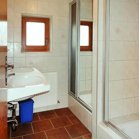 Large With Garden And Balcony In Oetztal Feriehus *